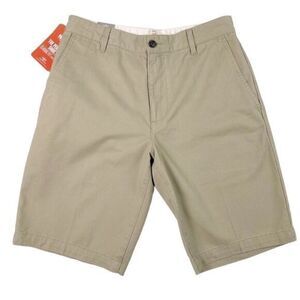 Dockers Flat Front Classic Fit Perfect Khaki Short Men’s Size 30 NWT